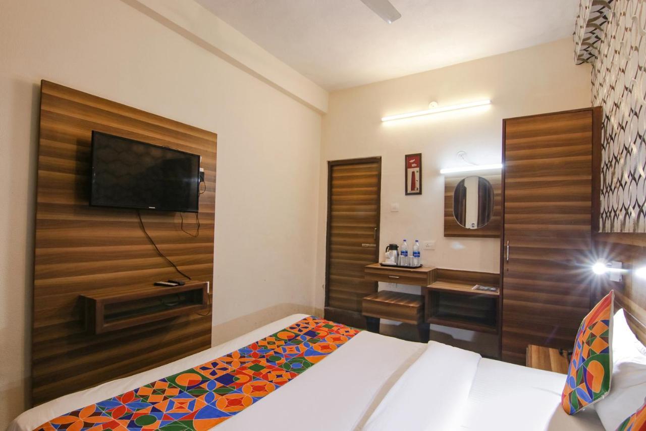 Fabhotel Vijay Palace Дхарамсала Екстериор снимка